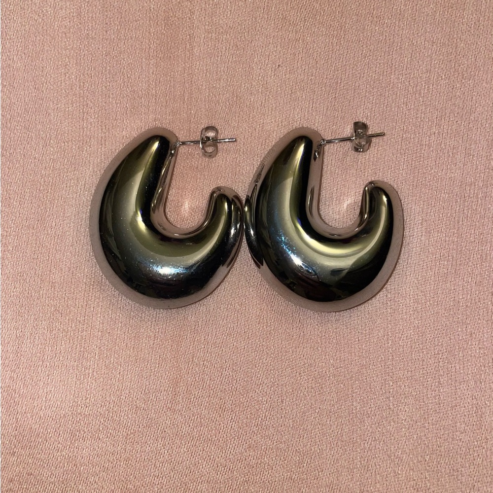 Silver Crescent Hoop Earrings | 18K Gold-Plated